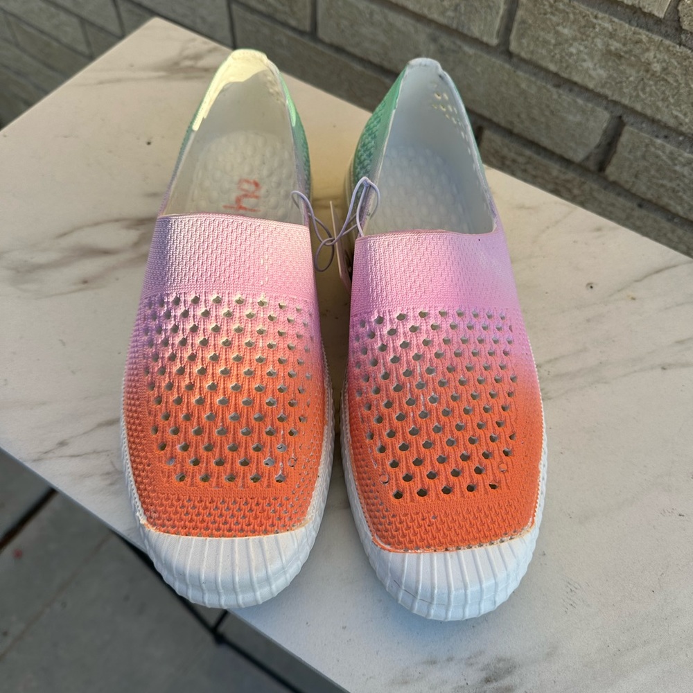 Layer 8 Insider Womens Size 8 soft  Slip On Water Rubber Shoes - Picture 3 of 5